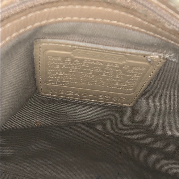 Authentic COACH classic C print shoulder bag purse Vintage leather strap zip up - Picture 6 of 8